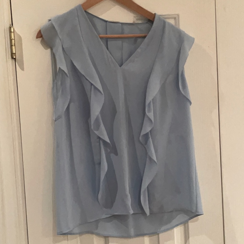 Elie Tahari Women’s delicate Sleeveless Shirt